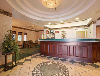 Super 8 Des Moines/Airport Hotel Buitenkant foto