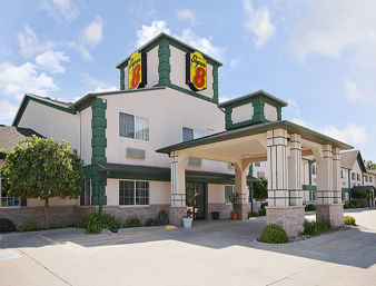 Super 8 Des Moines/Airport Hotel Buitenkant foto